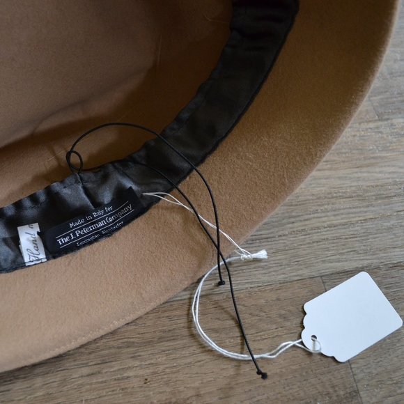 The J. Peterman Company Felt Ribbn Bow Felt Cloche - Picture 4 of 4